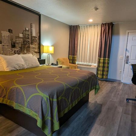 Super 8 By Wyndham Houston/Willowbrook Hwy 249 Екстер'єр фото