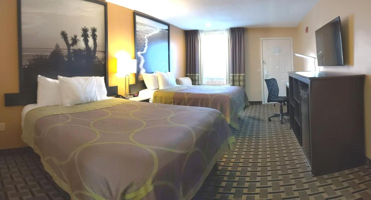 Super 8 By Wyndham Houston/Willowbrook Hwy 249 Екстер'єр фото